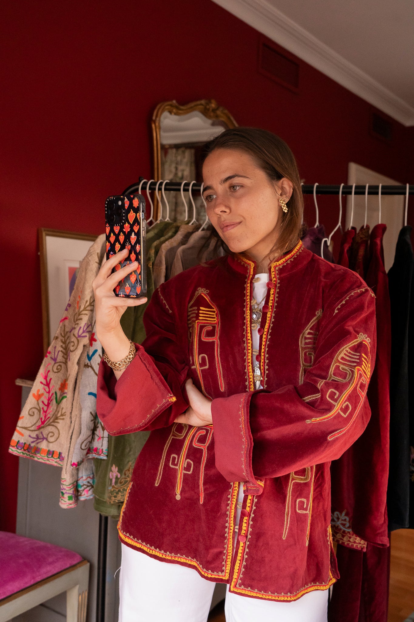 CHAQUETA TERCIOPELO BORDADO AZTECA ROJA