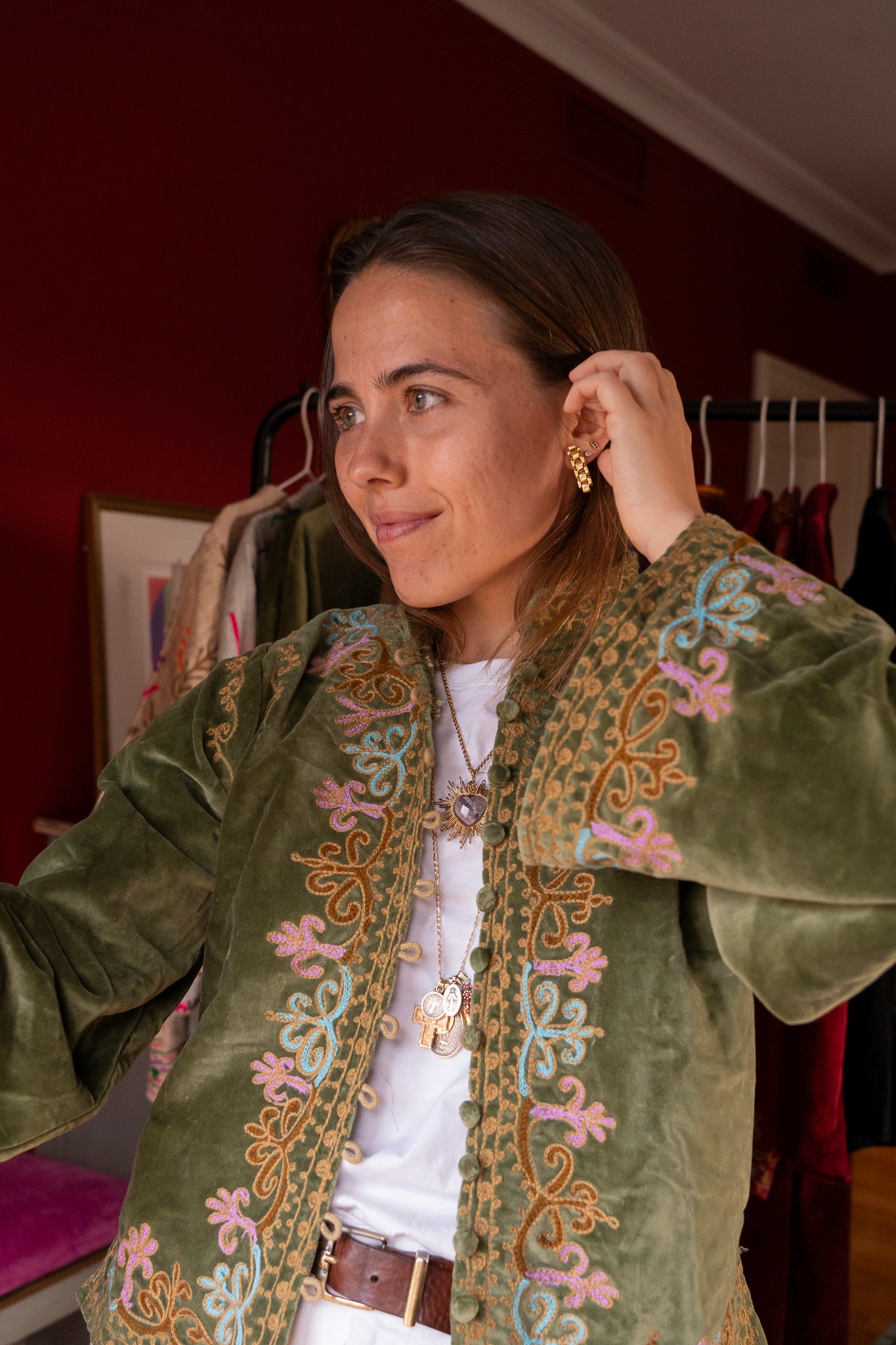 CHAQUETA TERCIOPELO BORDADO FLORAL VERDE