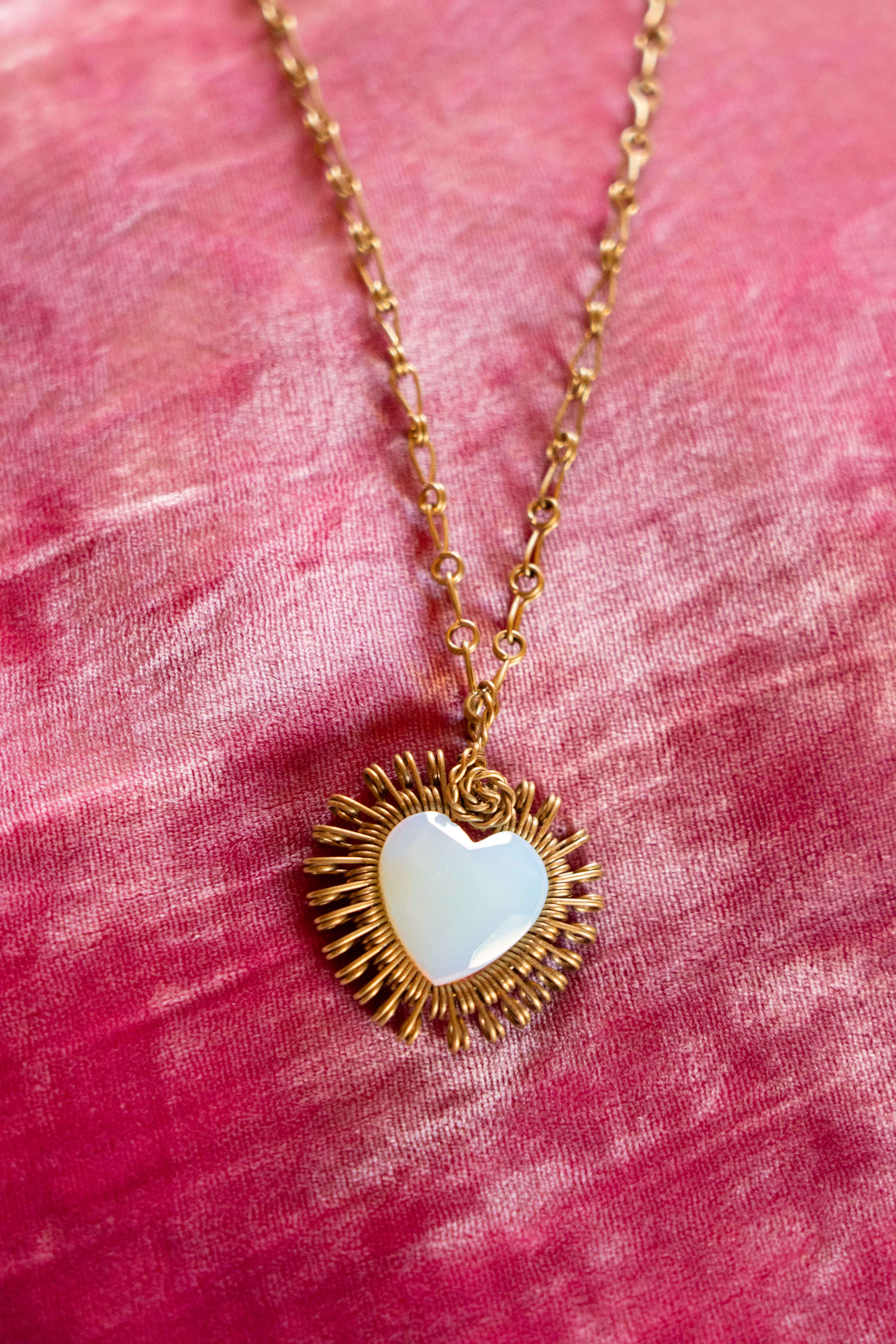 INMACULADO CORAZÓN PIEDRA LUNAR ARCOÍRIS